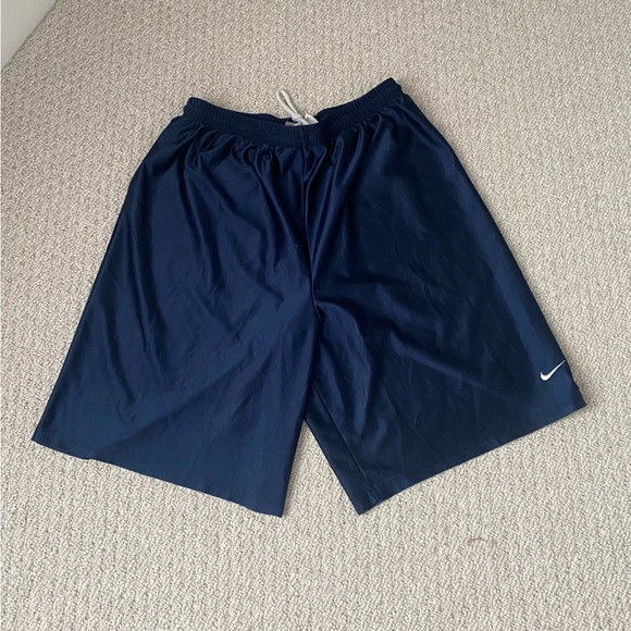 Nike - Navy Athletic Short (L) - Picture 2 of 4